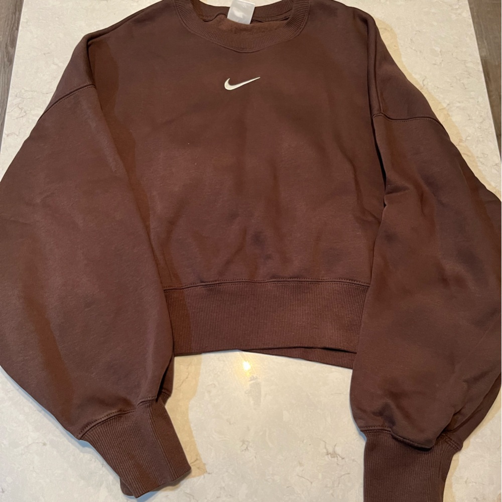 Nike cropped crewneck sweatshirt